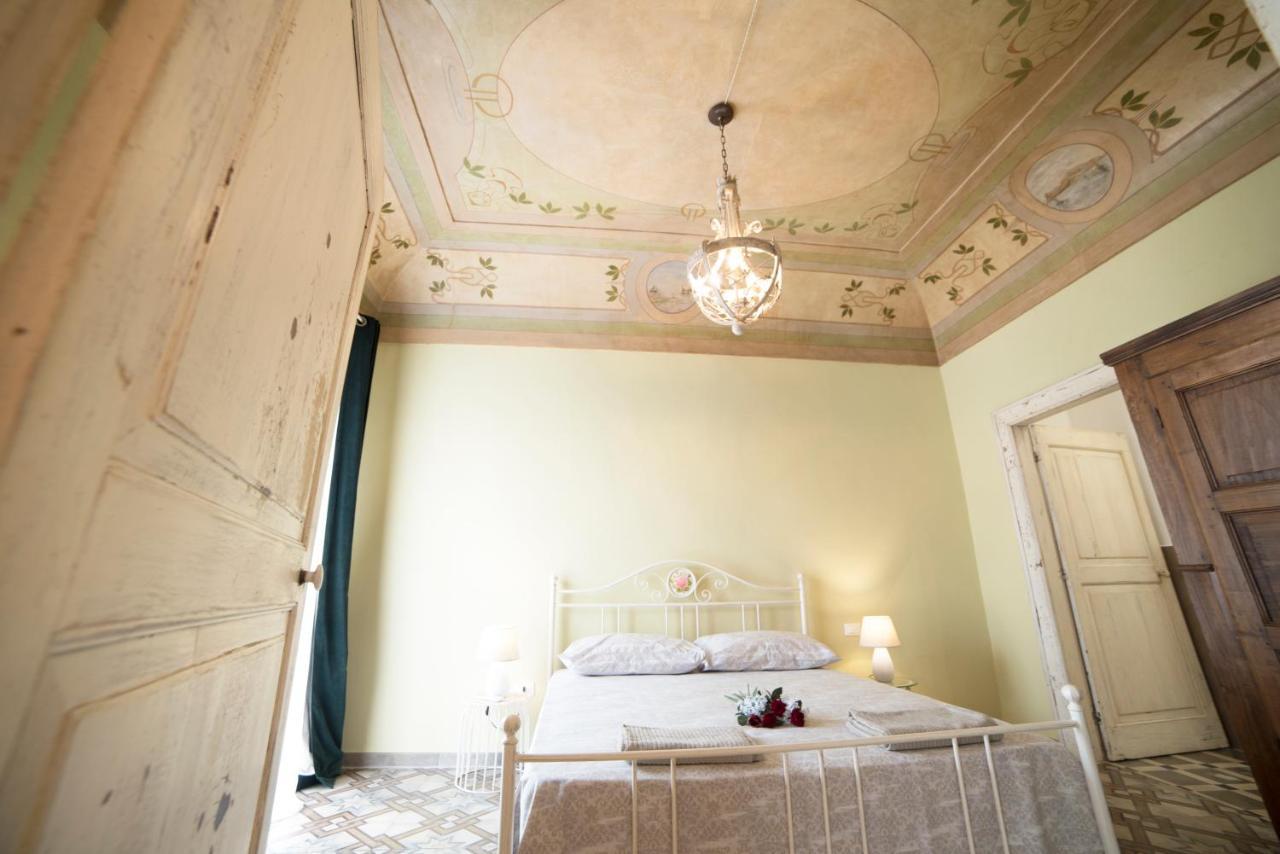 Aria Di Vico Aparthotel Vico Del Gargano Eksteriør bilde