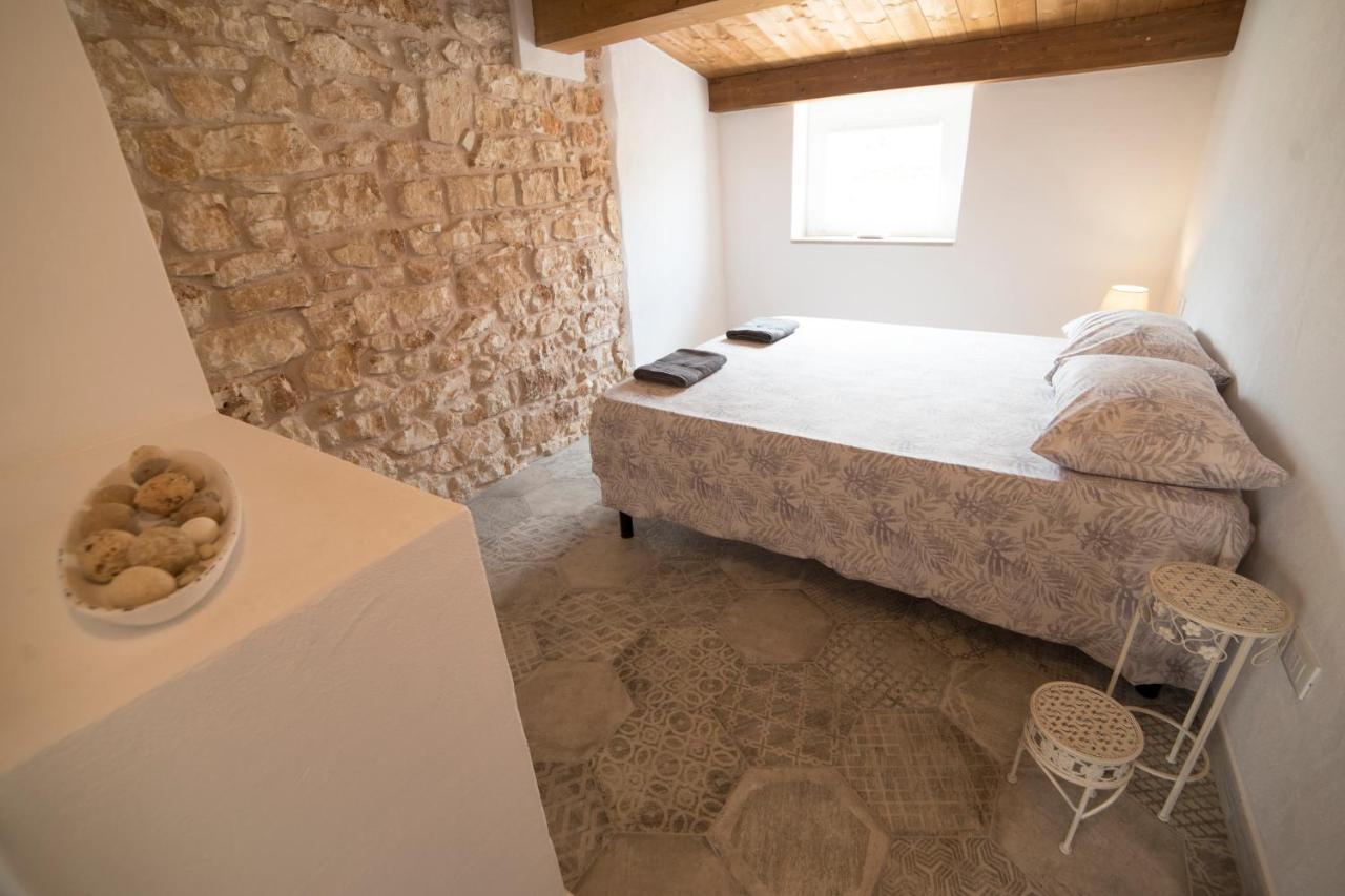 Aria Di Vico Aparthotel Vico Del Gargano Eksteriør bilde