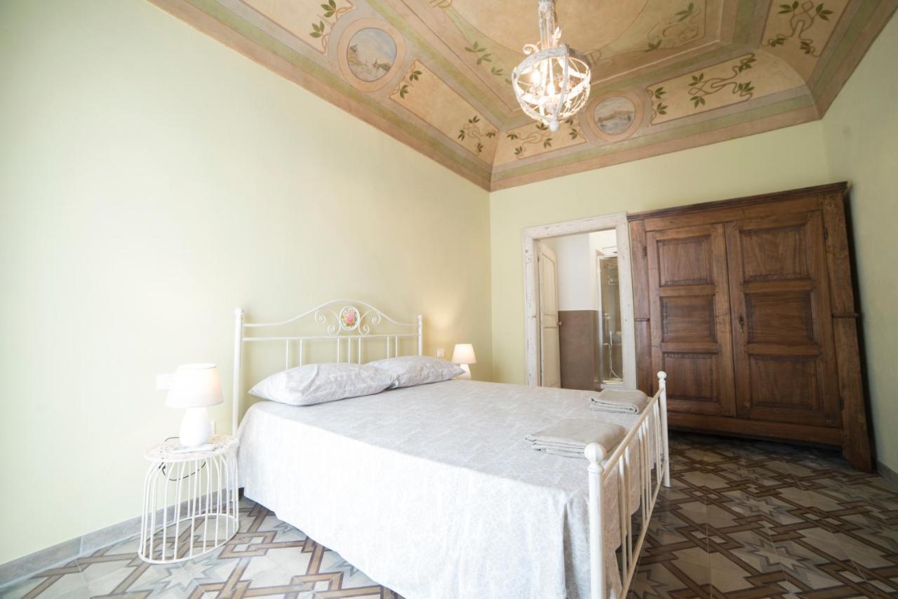 Aria Di Vico Aparthotel Vico Del Gargano Eksteriør bilde