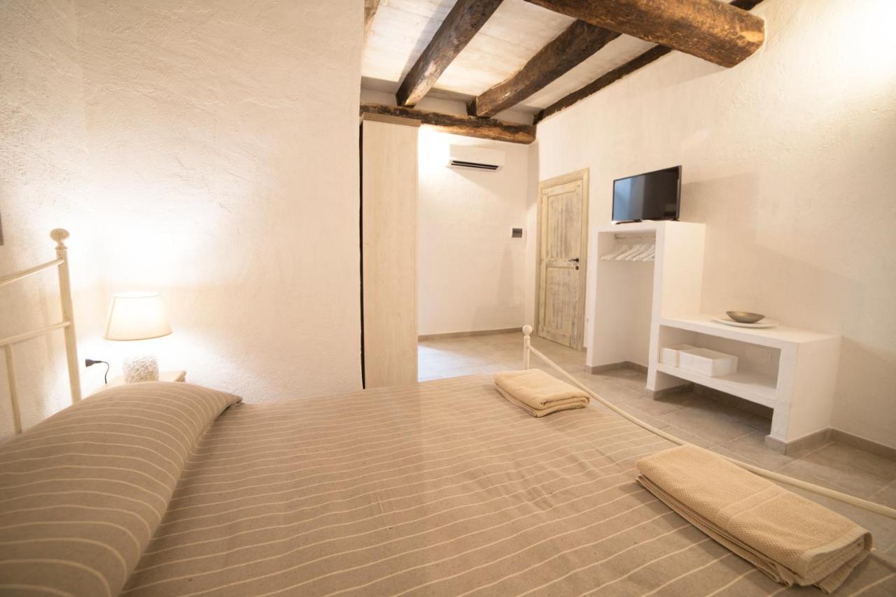 Aria Di Vico Aparthotel Vico Del Gargano Eksteriør bilde