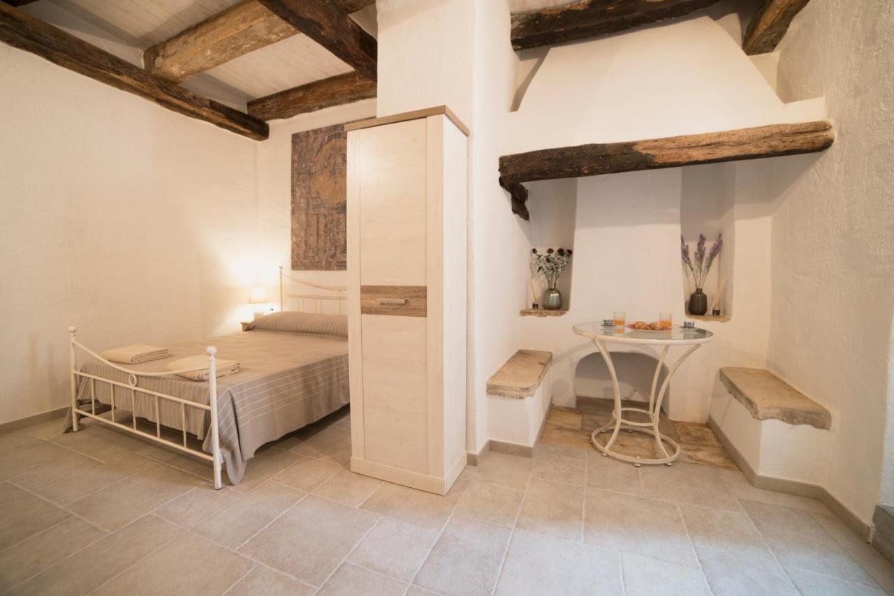 Aria Di Vico Aparthotel Vico Del Gargano Eksteriør bilde