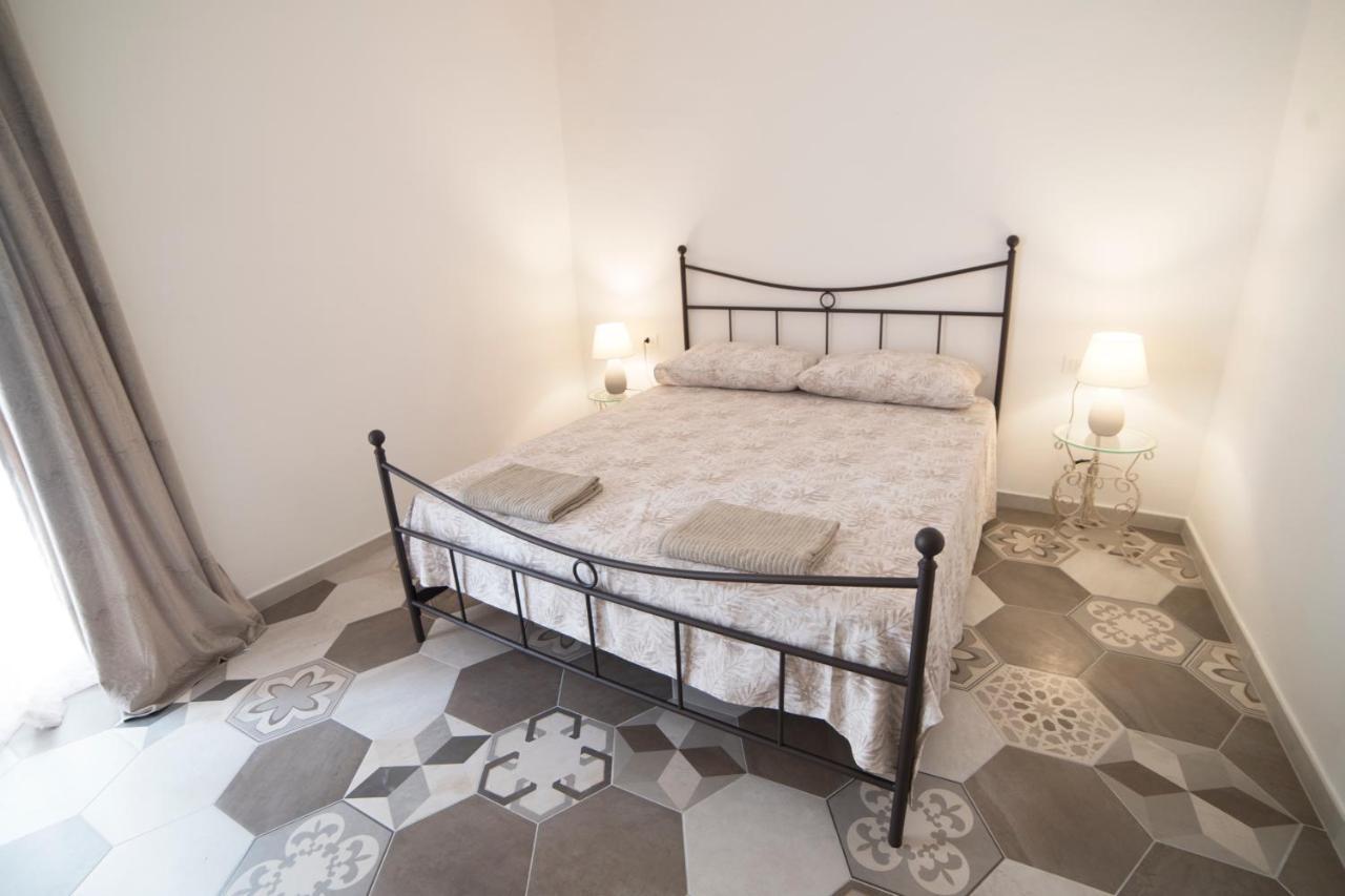 Aria Di Vico Aparthotel Vico Del Gargano Eksteriør bilde