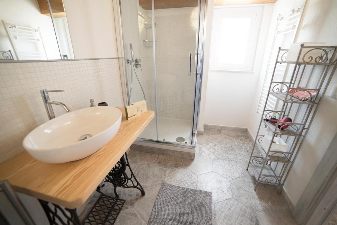 Aria Di Vico Aparthotel Vico Del Gargano Eksteriør bilde